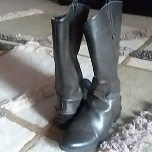 Calf boots